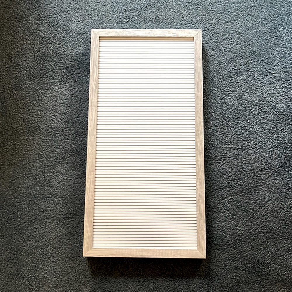 Letterboard sign